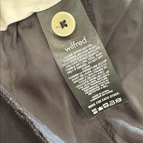 Aritzia Wilfred Black Wide Leg High Rise Pants, Size 16 - Picture 13 of 14